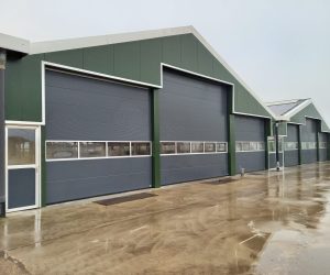 Achterzijde van onze stalling in Wanroij.